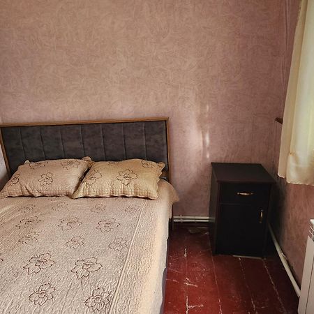 Guesthouse Ttt-1 ティビリシ エクステリア 写真