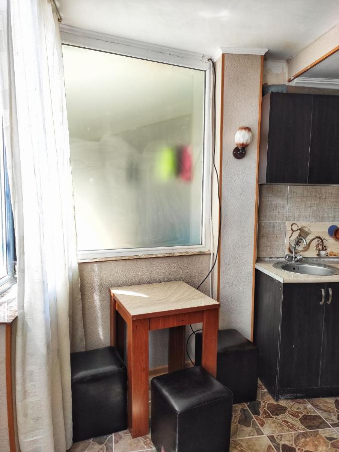 Guesthouse Ttt-1 ティビリシ エクステリア 写真